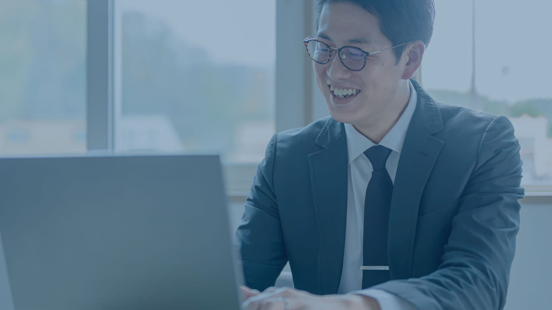 クラゲ - 流れるように自然に